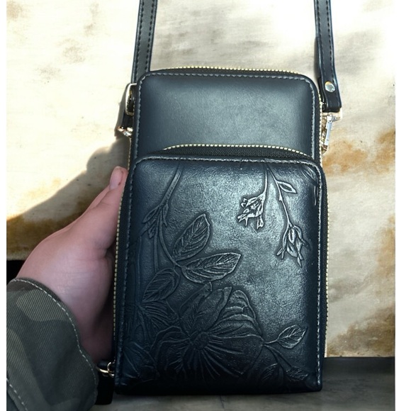 Floral Black Embossed Crossbody Bag 🖤✔️ - Picture 6 of 6